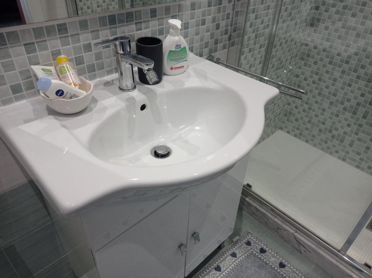 Appartamento Vistamare 20 Бари Екстериор снимка